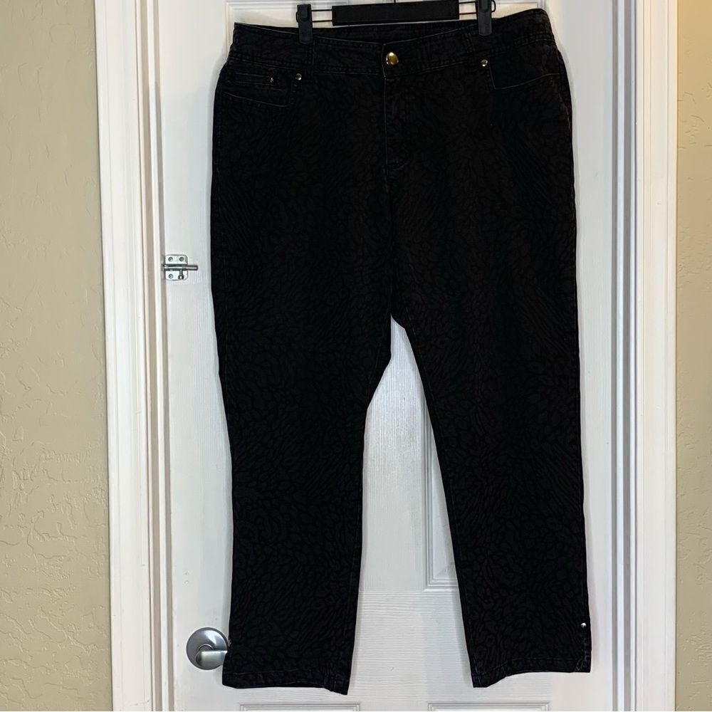 Venezia Skinny Jeans Black Leopard Print Size 20